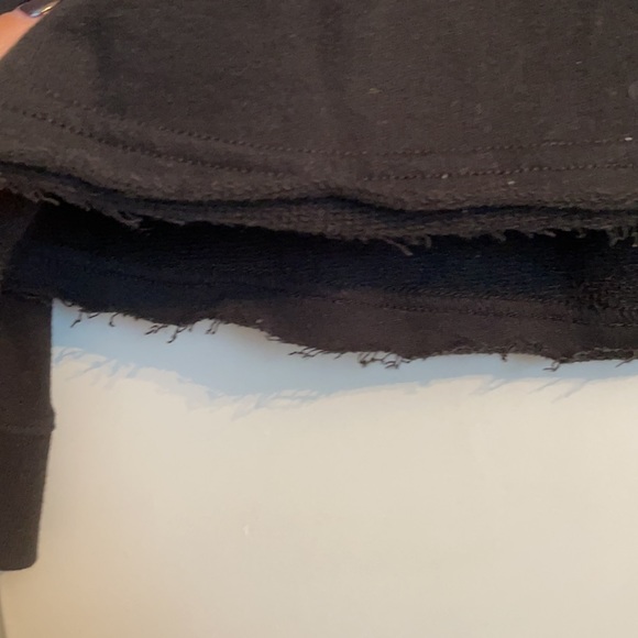 Lace Up Thick Ribbon Reversible Black Abercrombie & Fitch Cropped Crewneck XS - Picture 6 of 7